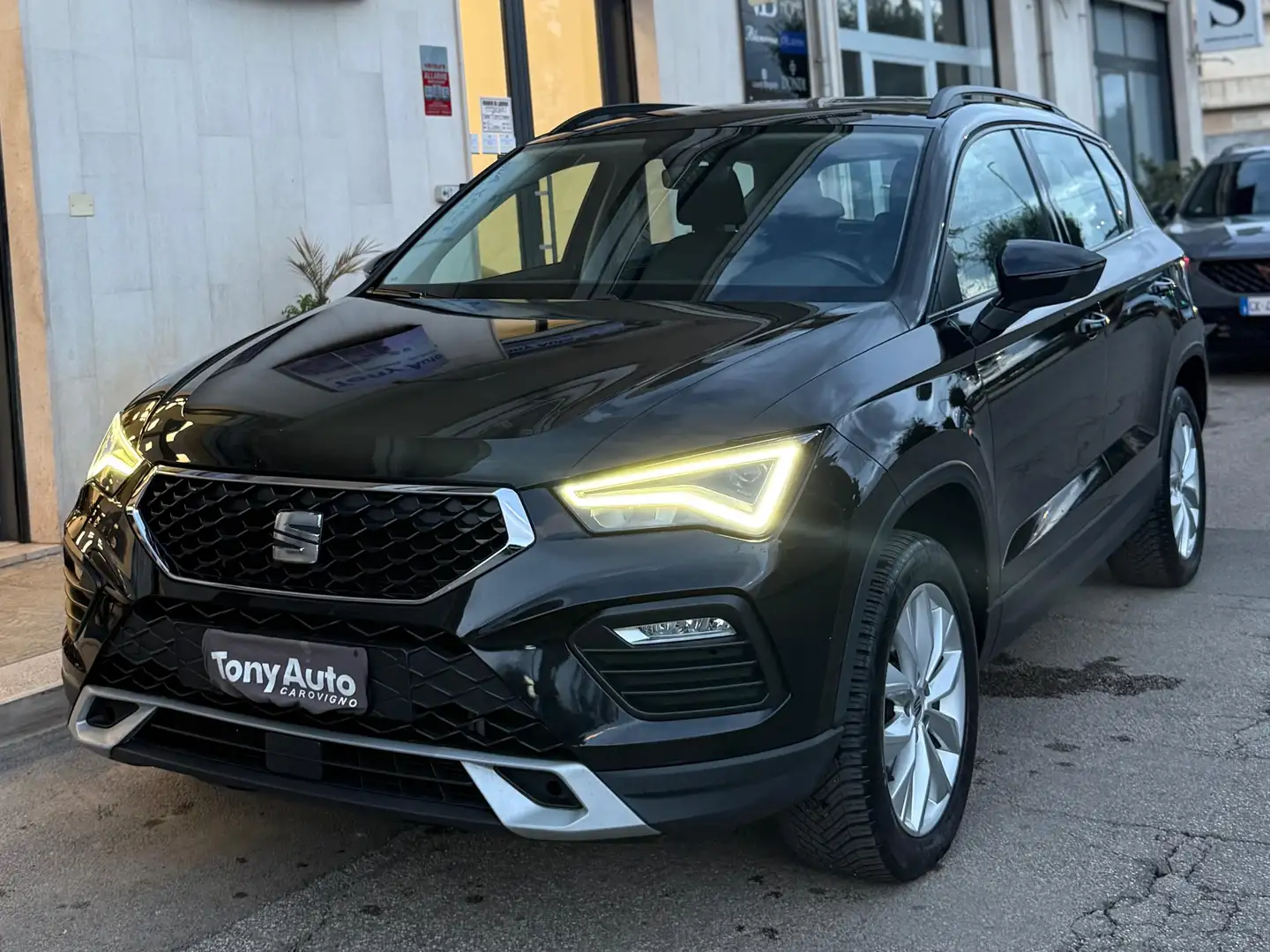 SEAT Ateca 2.0 tdi Business dsg NAVI,TELECAMERA,APPLE CARPLAY Schwarz - 2