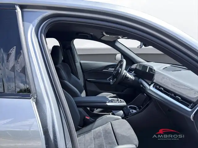 BMW X2 view 12