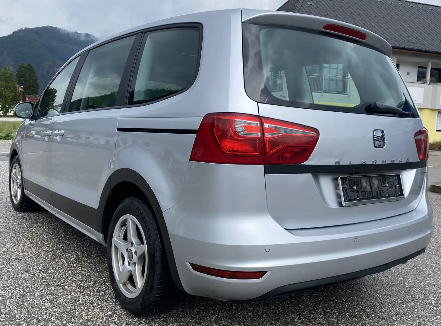 SEAT Alhambra Reference 2,0 TDI CR DPF DSG - 2