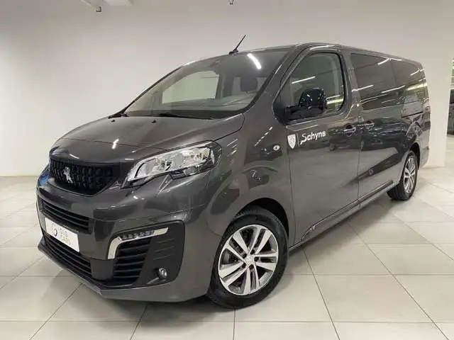 Peugeot Traveller IV Active 8 PLACES