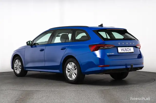 Skoda Octavia view 5