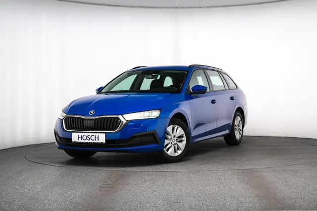 Skoda Octavia view 2