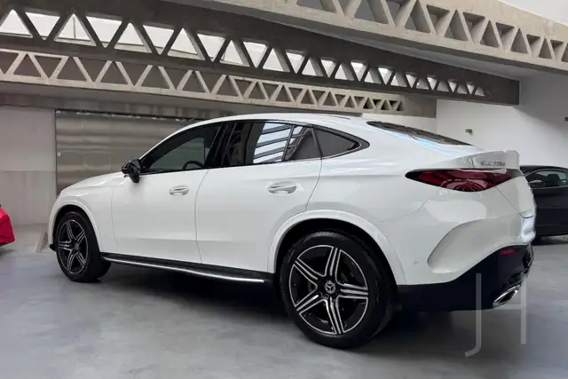 Mercedes-Benz GLC 220 d Coupe 4MATIC Ansicht 3