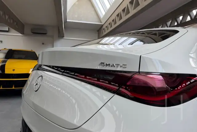 Mercedes-Benz GLC 220 d Coupe 4MATIC Ansicht 4