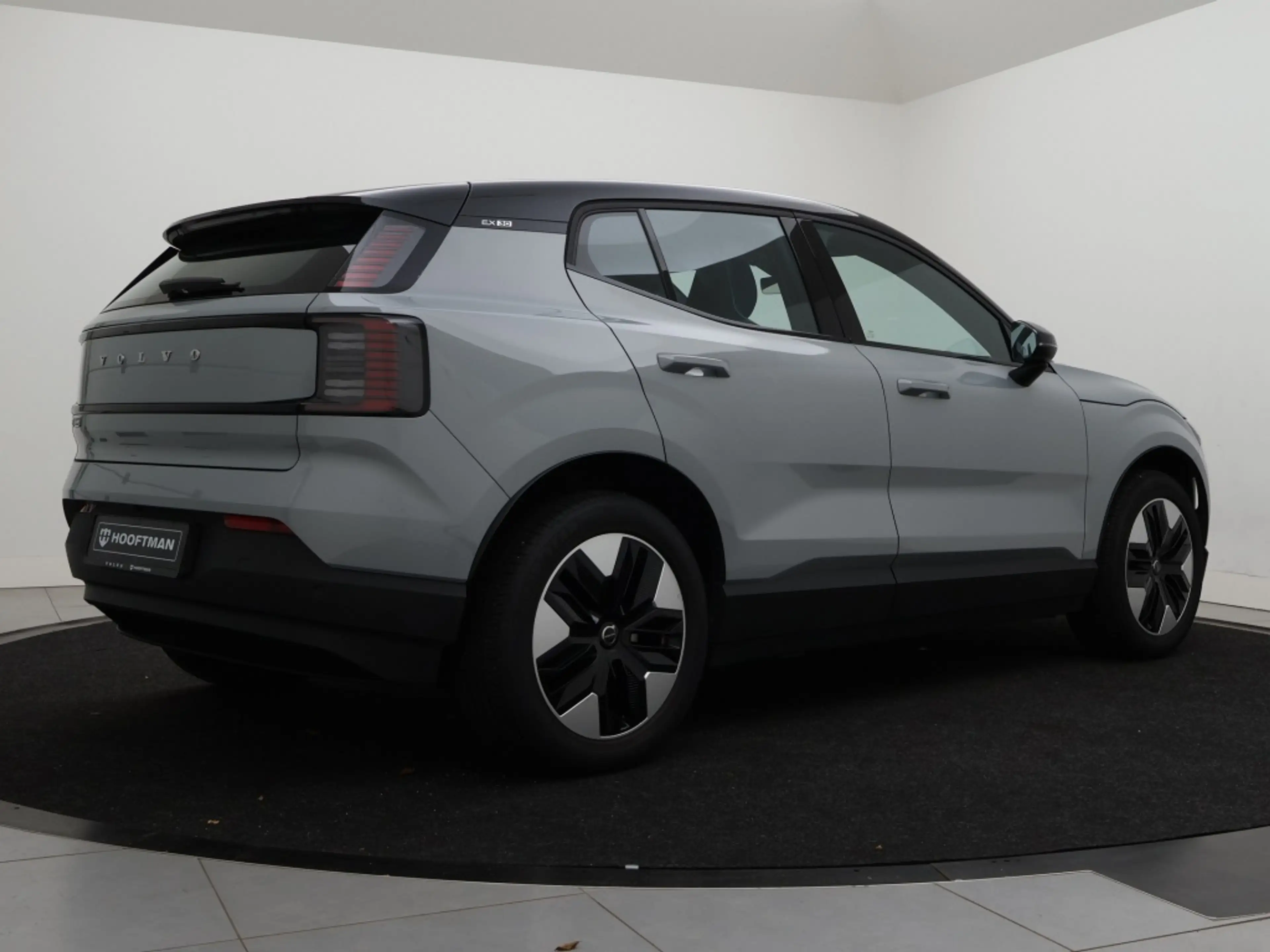 Volvo EX30 SINGLE MOTOR PLUS STOELVERWARMING CAMERA HARMAN KA — photo 3