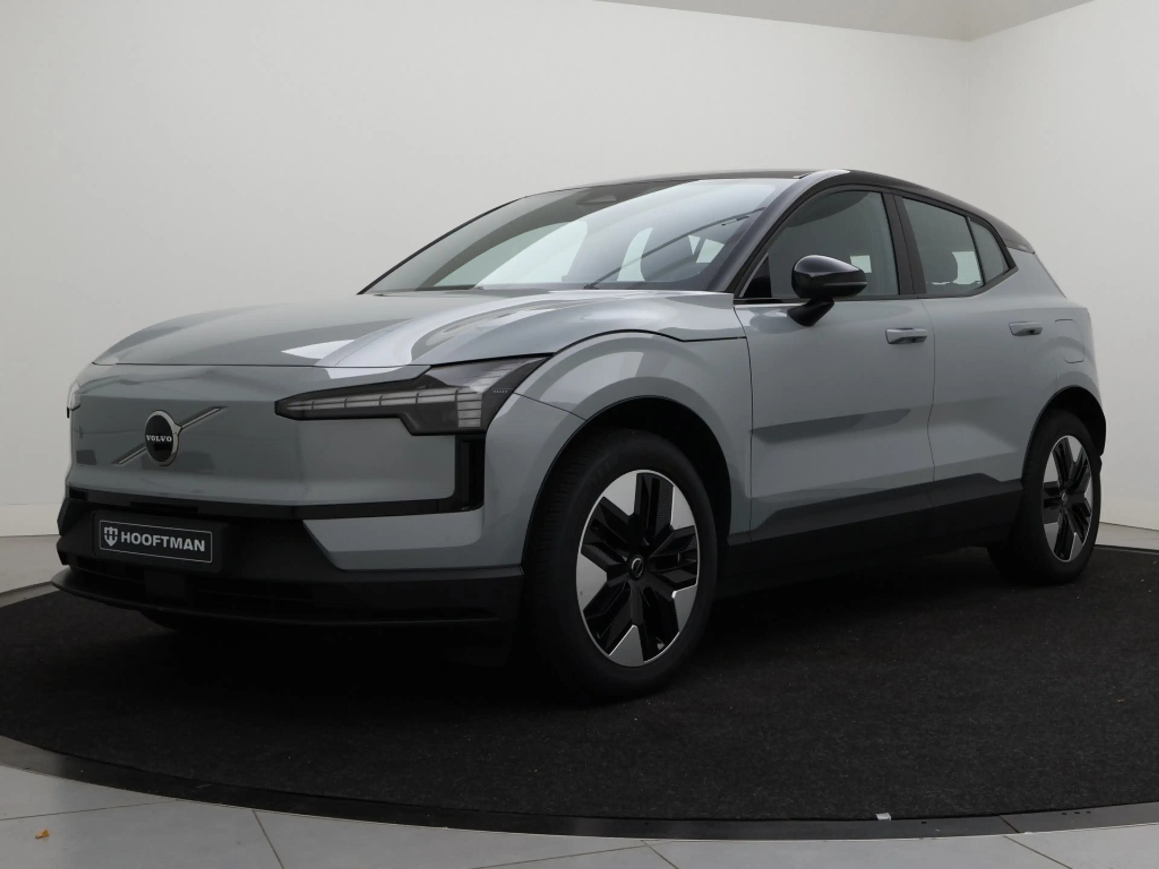 Volvo EX30 SINGLE MOTOR PLUS STOELVERWARMING CAMERA HARMAN KA — photo 2