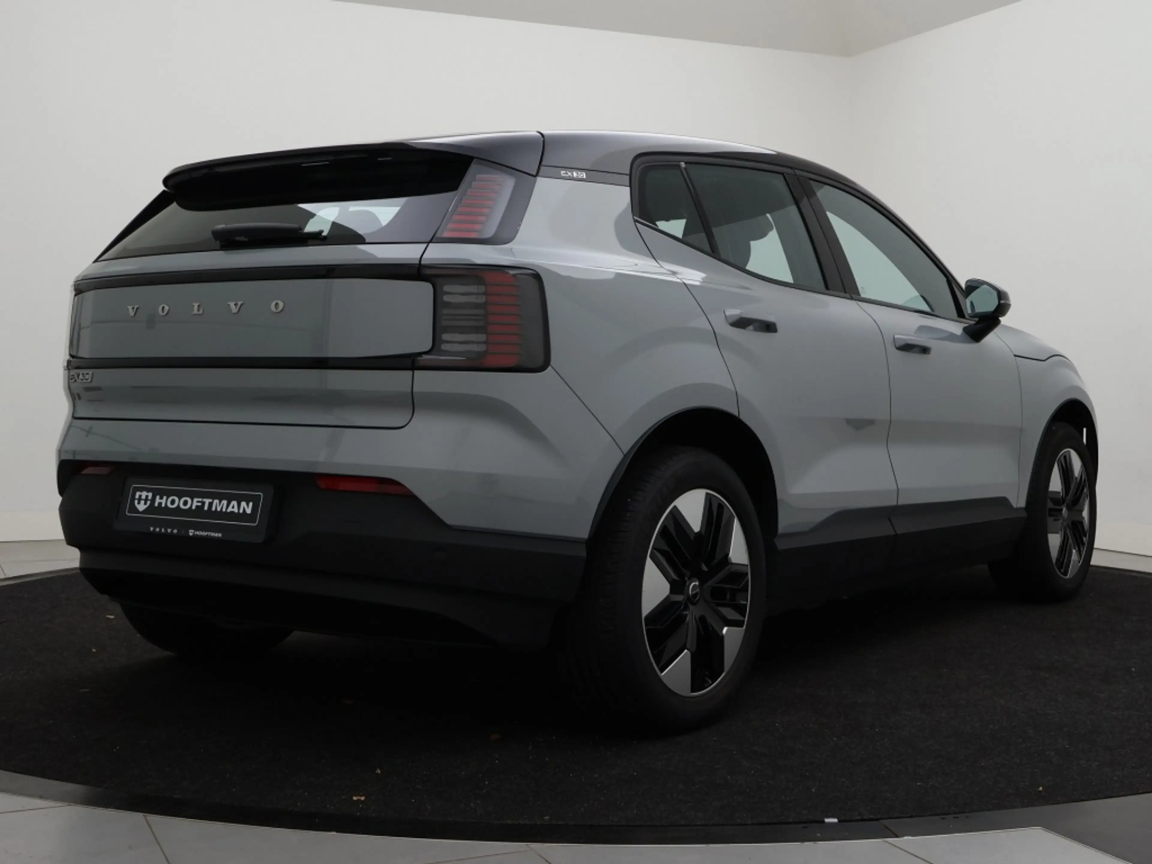 Volvo EX30 SINGLE MOTOR PLUS STOELVERWARMING CAMERA HARMAN KA — photo 4