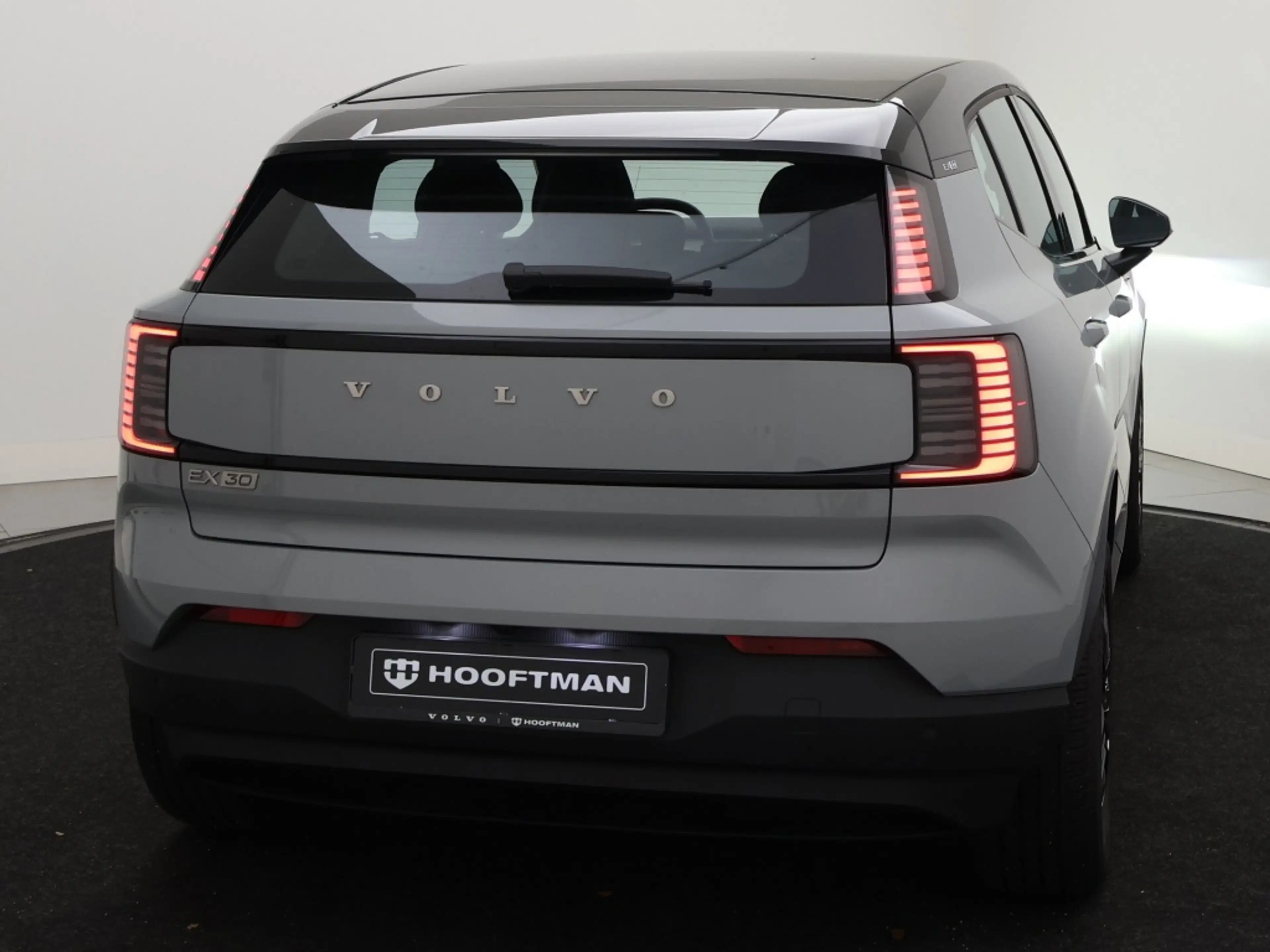 Volvo EX30 SINGLE MOTOR PLUS STOELVERWARMING CAMERA HARMAN KA — photo 5
