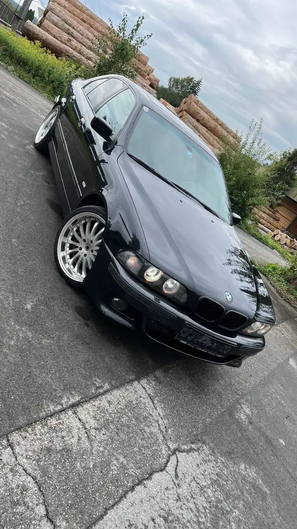 BMW 535 i V8 M Paket Schwarz - 2