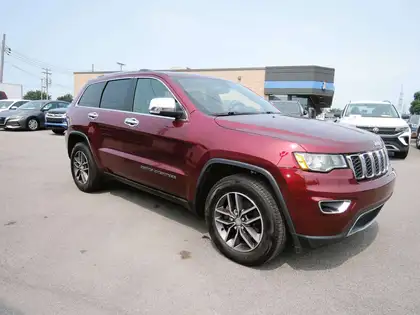 Red 2018 Jeep Grand Cherokee SUV / Crossover Four-Wheel Drive Automatic