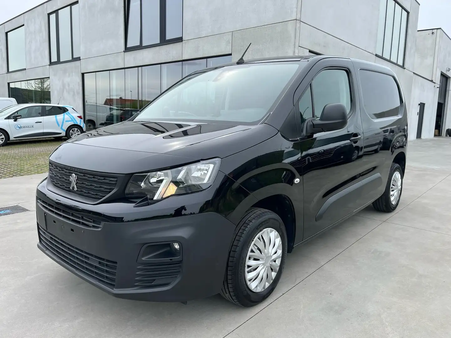 Peugeot Partner 2021 3zit/64.000km/Navi/12.975€+BTW/Garantie Zwart - 1