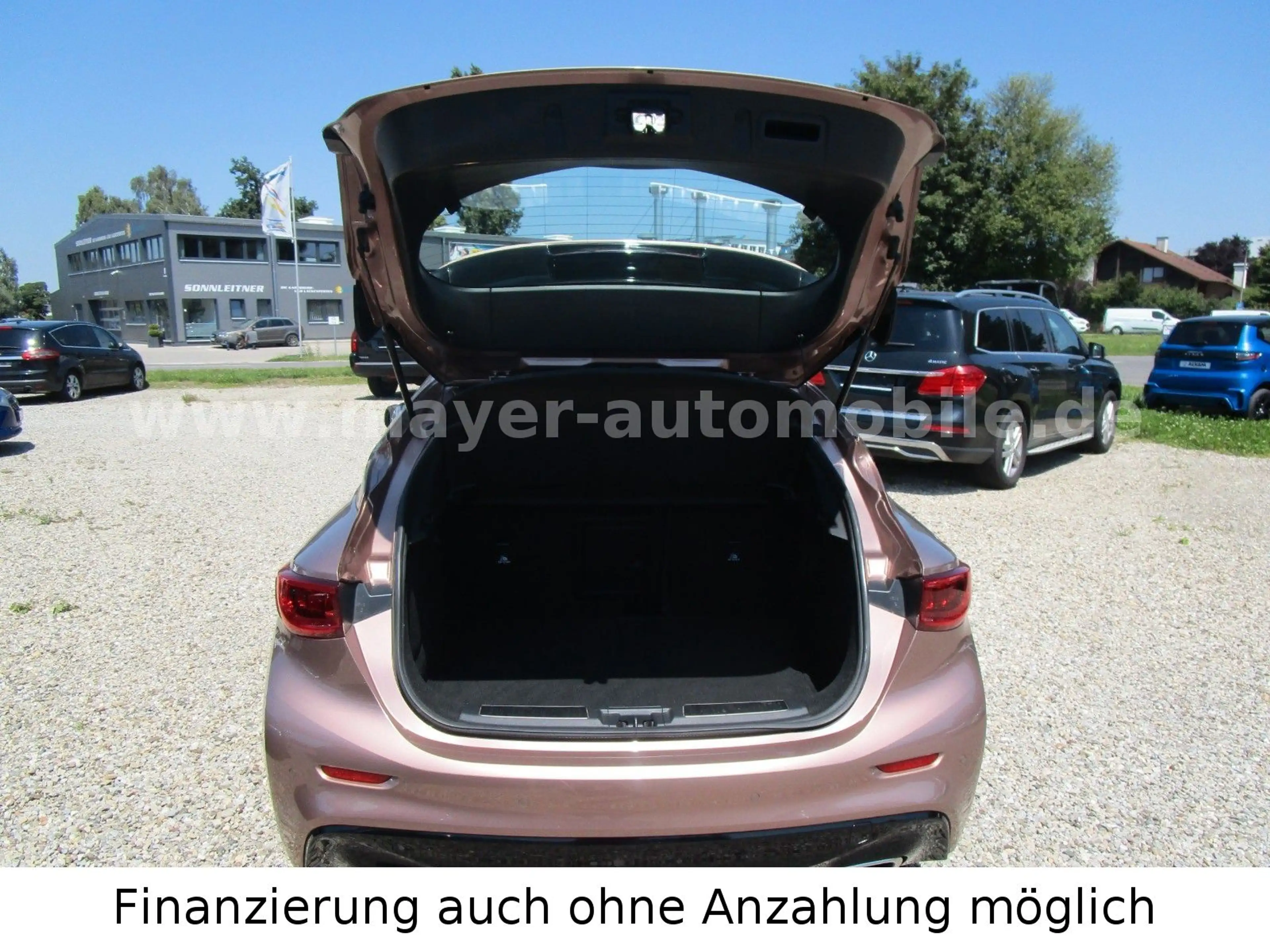Infiniti Q30 d 1.5 *Leder*Panorama*Navi*Bose*SHZ*BT*VOLL* — photo 5