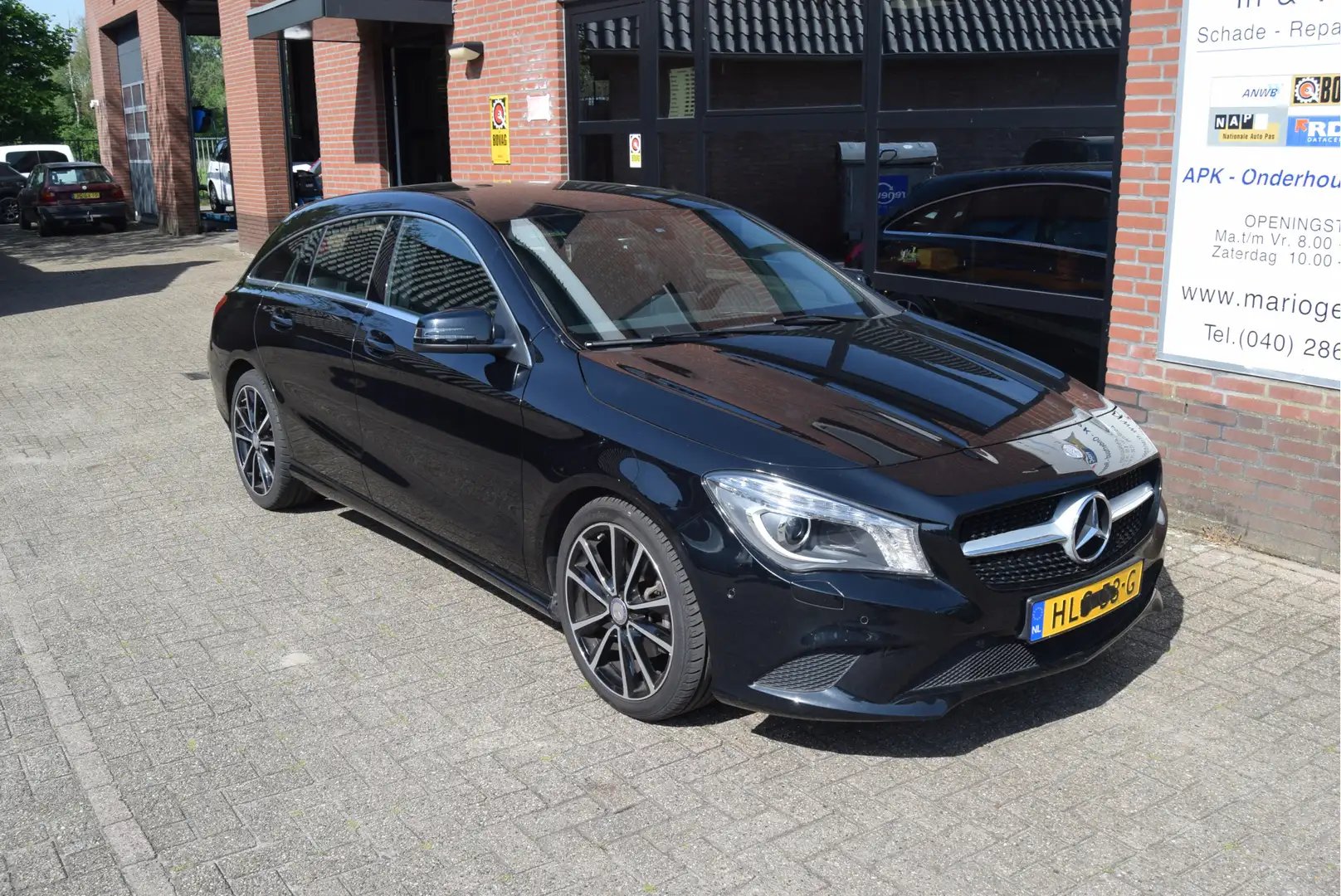 Mercedes-Benz CLA 180 Shooting Brake | Xenon | Leder | Ambition Zwart - 1