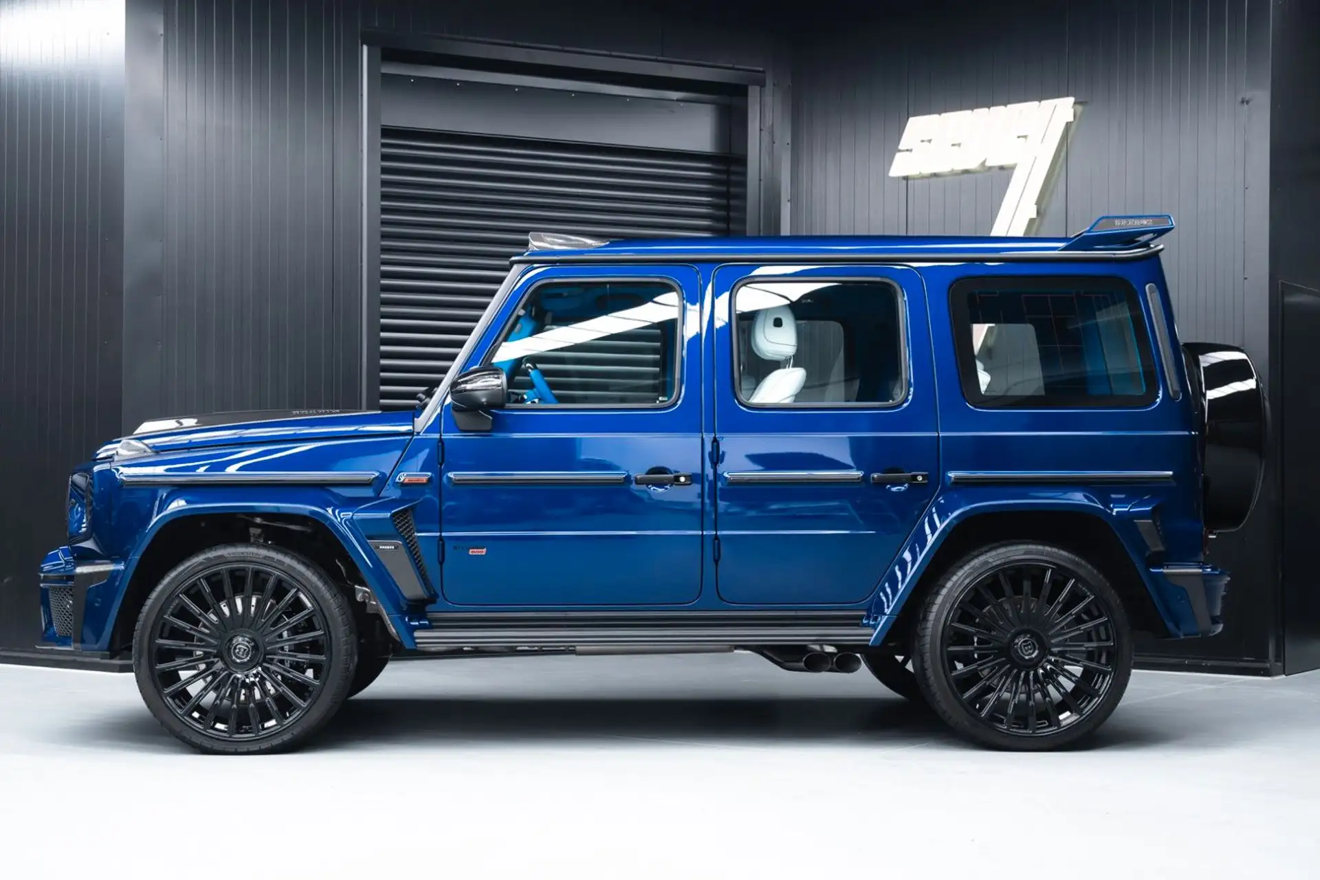 벤츠 G-Class G 63 AMG 2026 파랑 사진 4