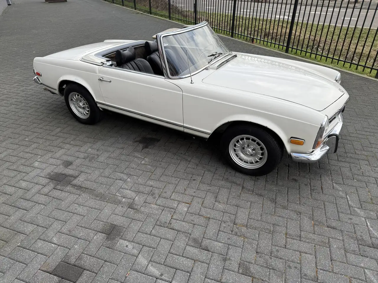 Mercedes-Benz SL 280 W113 Pagode, foto 6