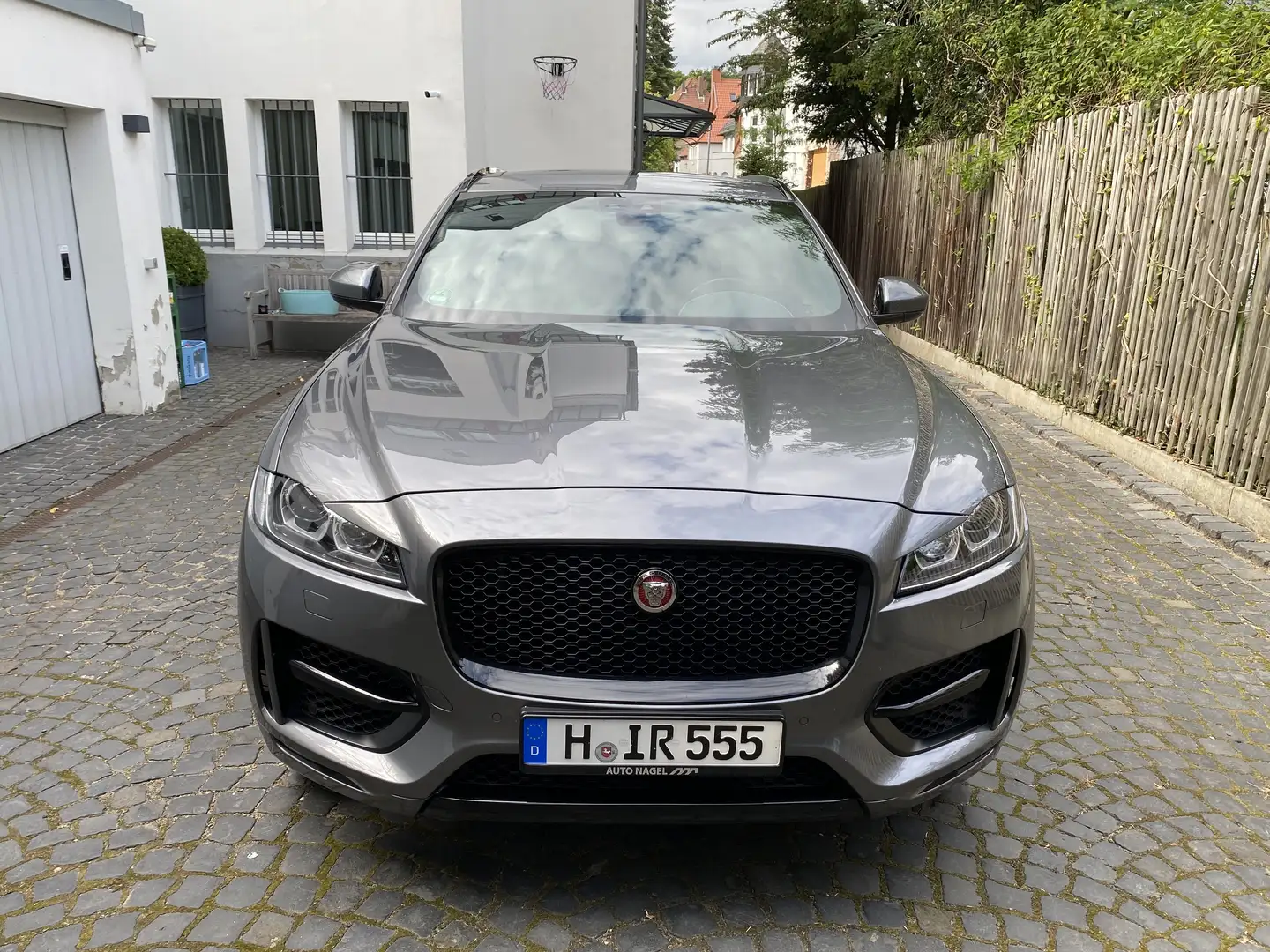 Jaguar F-Pace AWD R-Sport (Unfallfrei, Garage, 8x22“ Alufelgen) - 2