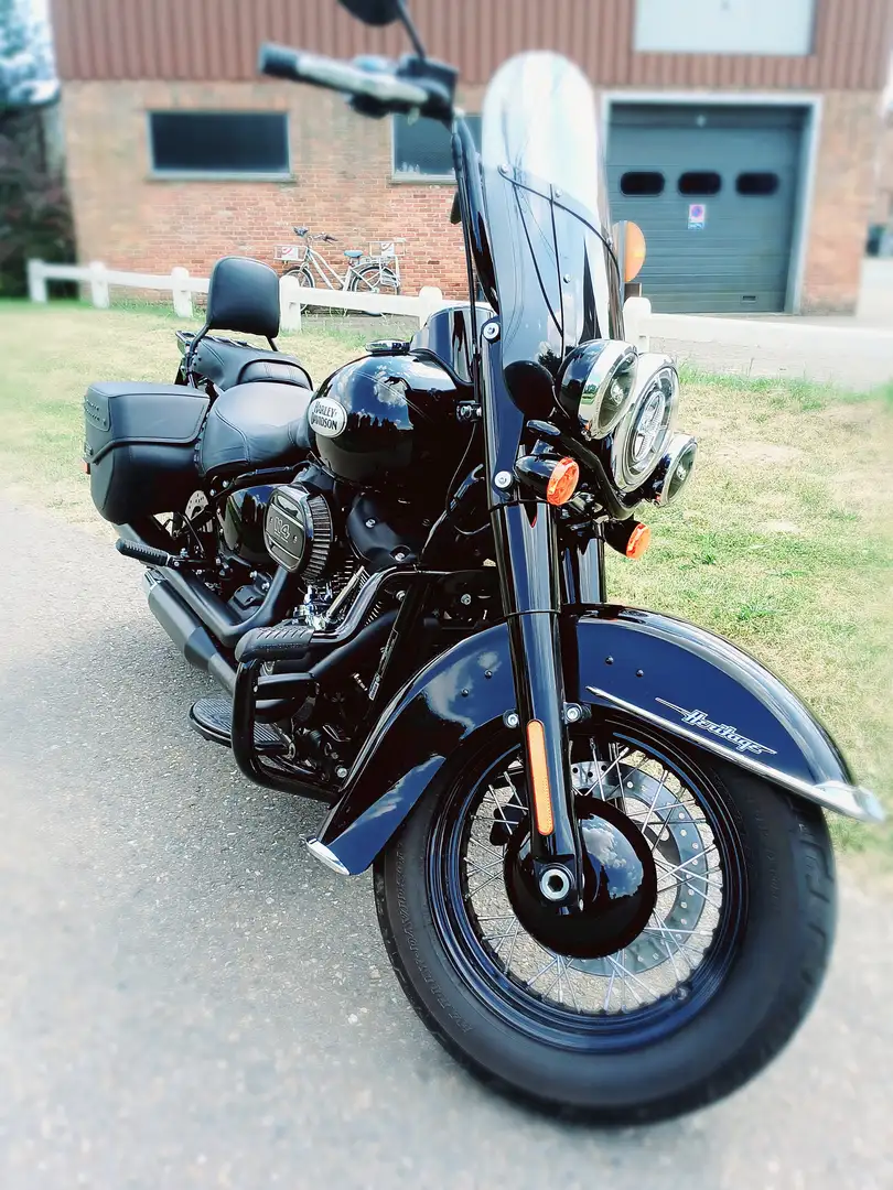 Harley-Davidson Heritage Softail Classic Zwart - 2