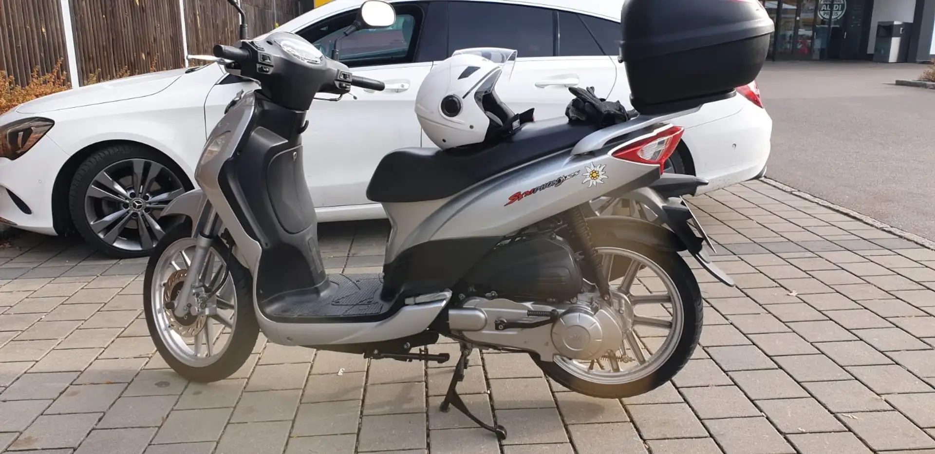 SYM Symphony 125 Sehr wenig Kilometer!!!! Große Reifen!!! Silber - 2