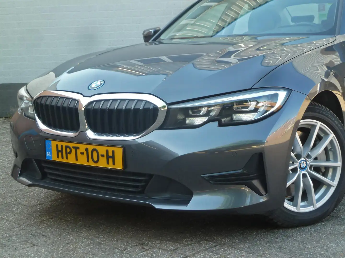BMW 330 3-serie 330e High Executive|Sportstoelen|Camera|Li Grijs - 2