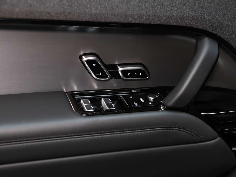 2024 Land Rover Range Rover Sport P400 Dynamic HSE thumb 10