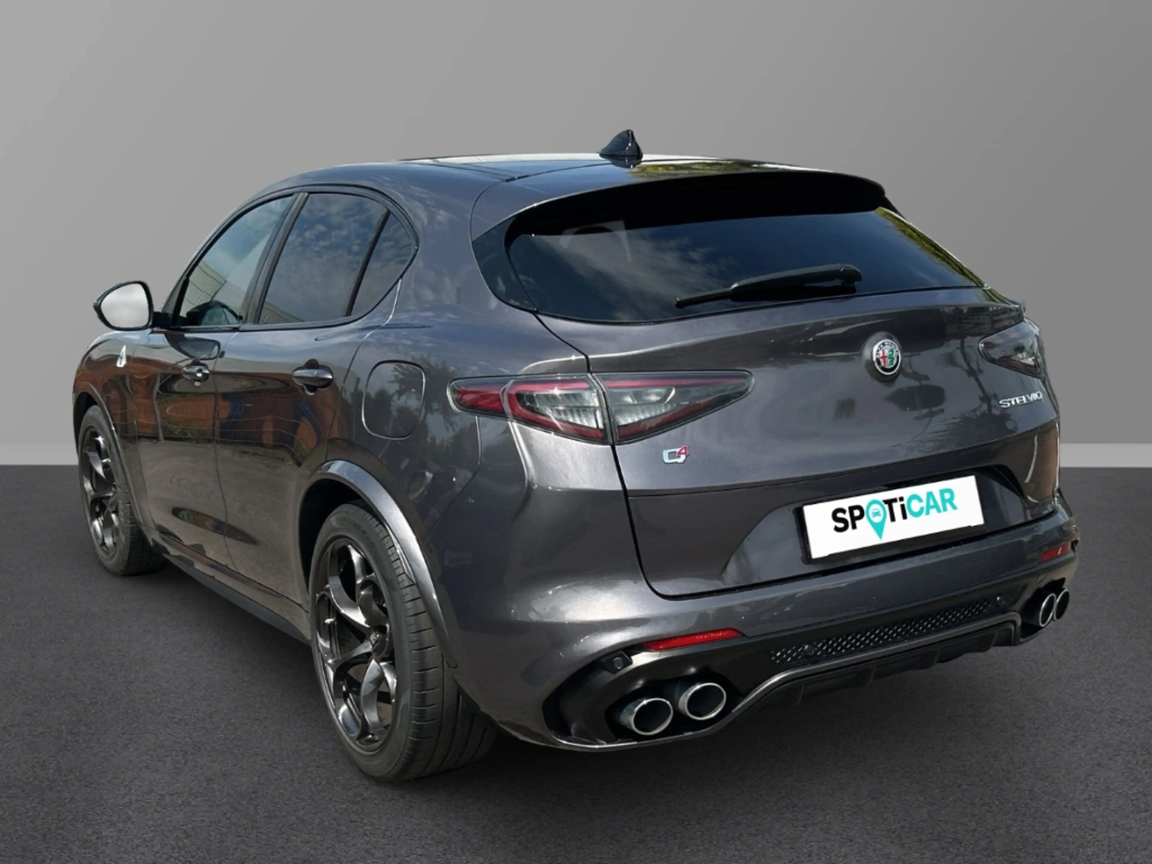 Alfa Romeo Stelvio Quadrifoglio Q4 2.9 V6 Bi-turbo ACC Keyless Rückfa — photo 4