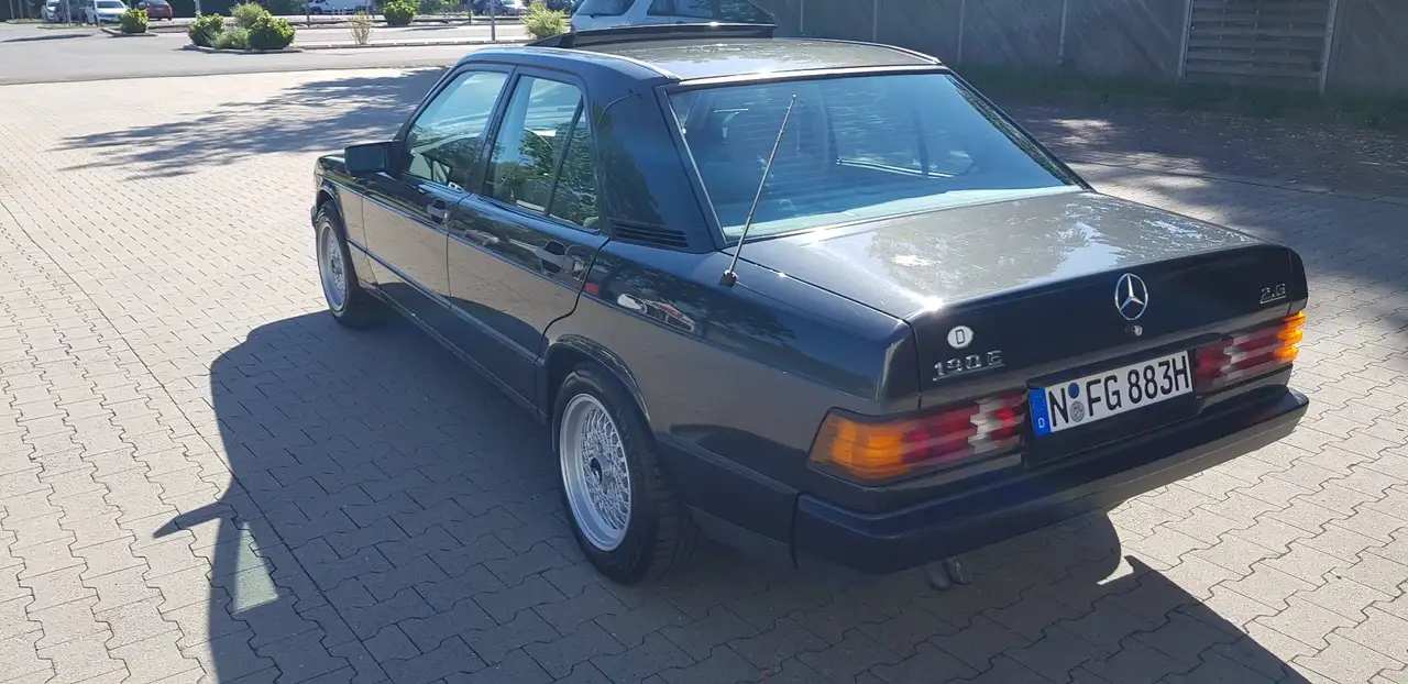 Mercedes-Benz 190 E 2.6, foto 3