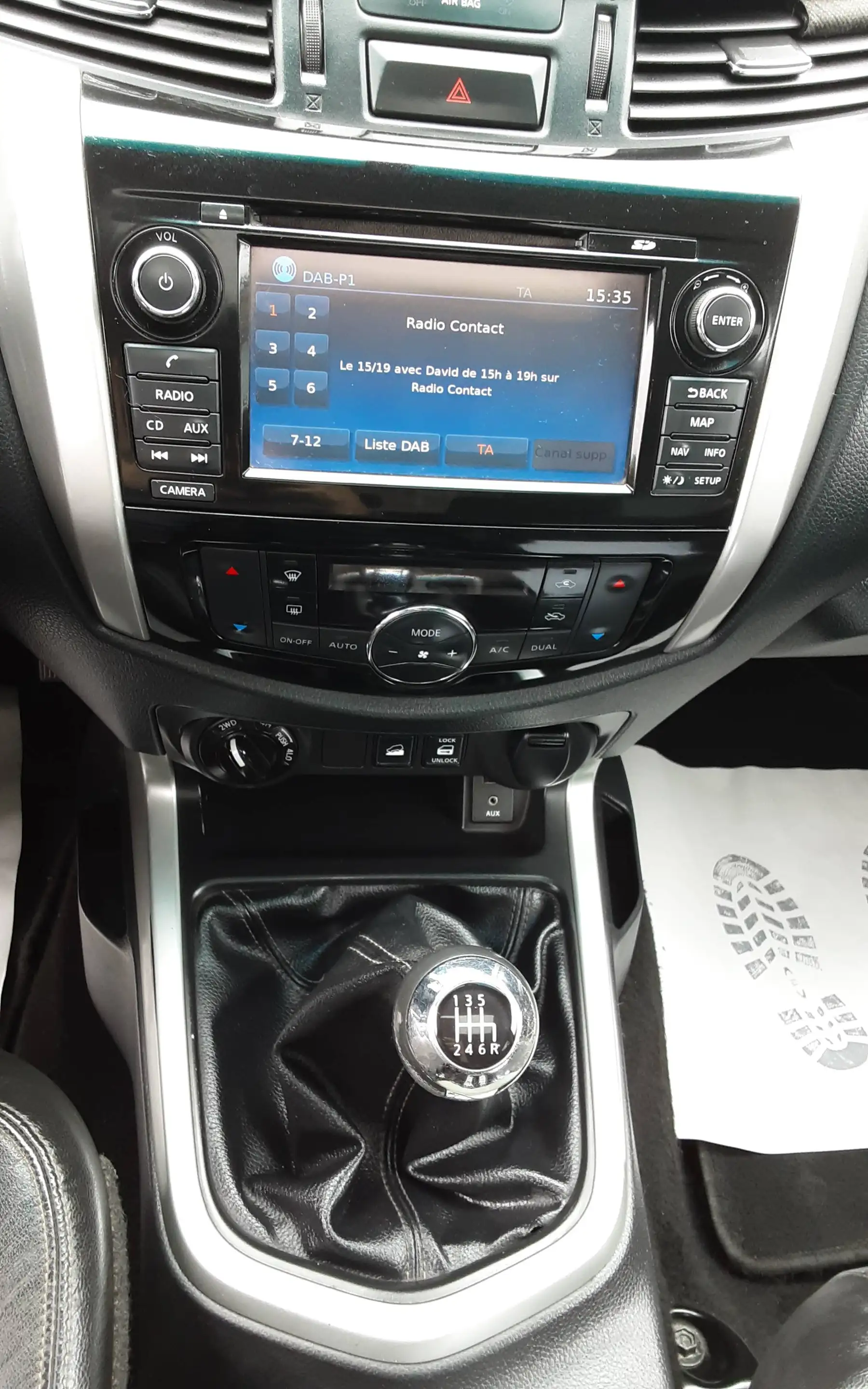 Nissan Navara TREK — photo 10