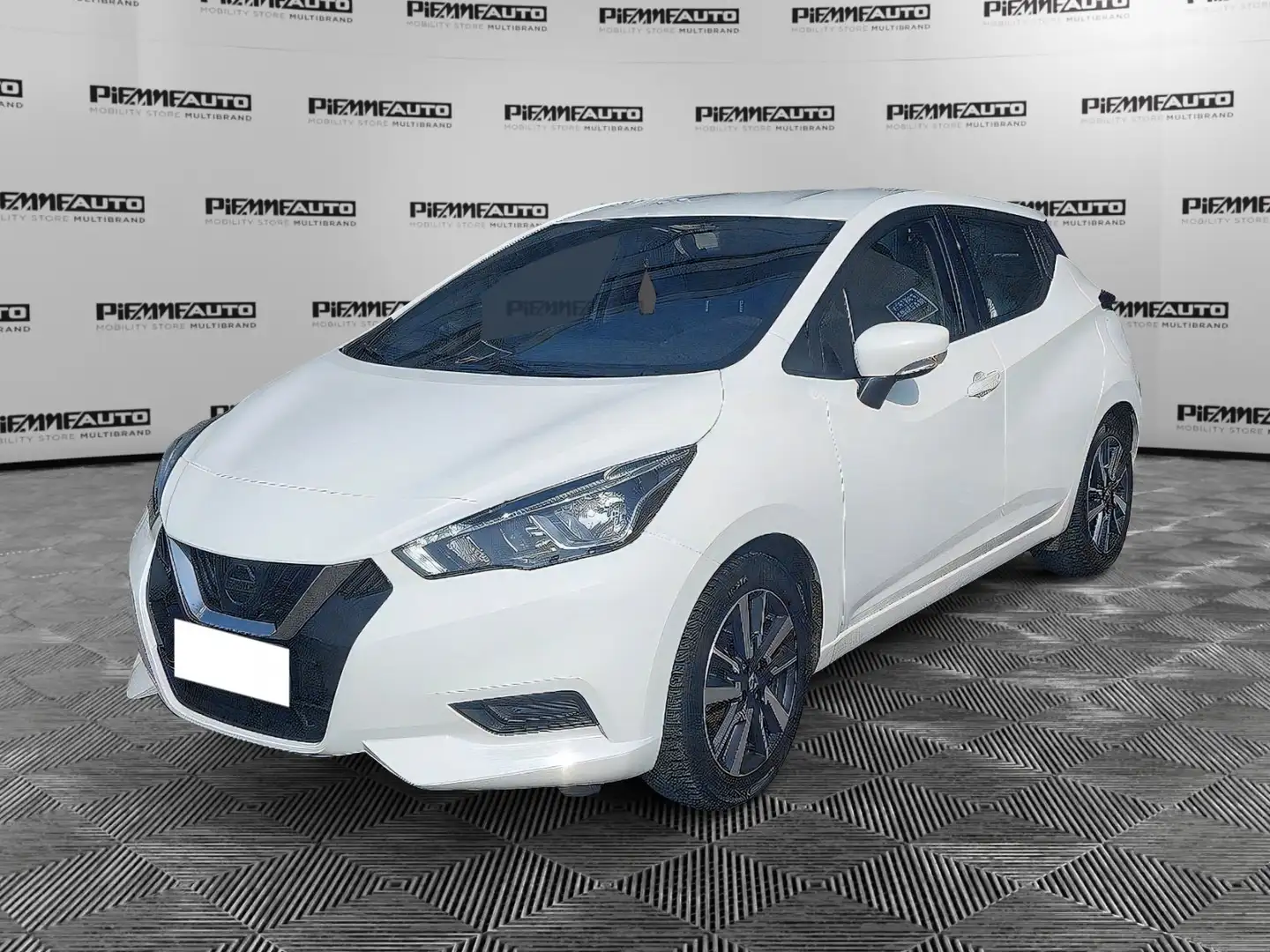 Nissan Micra 1.0L 5 porte Visia Weiß - 1