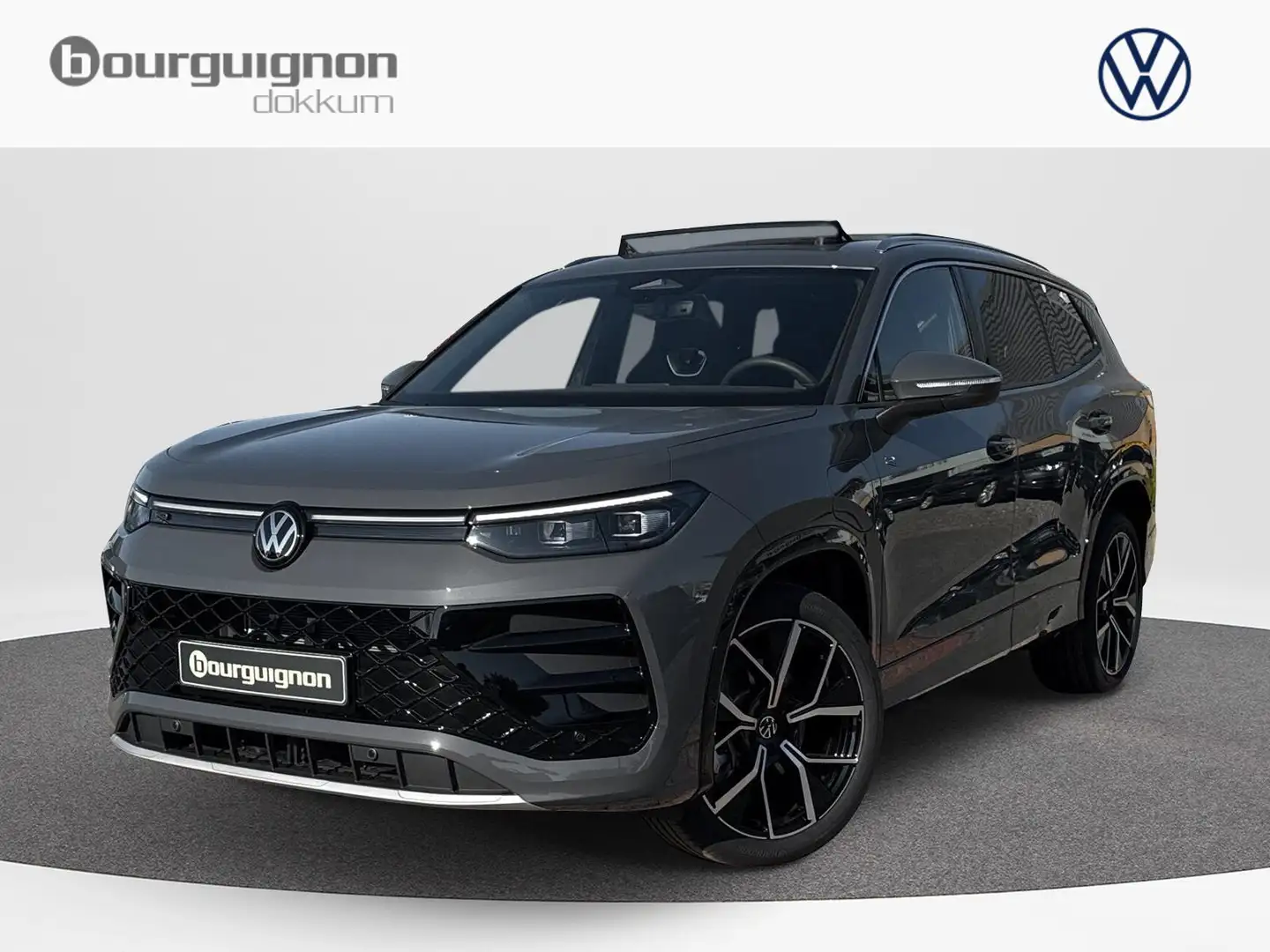 Volkswagen Tayron 1.5 eHybrid R-Line | Panorama dak | Trekhaak | PHE Grau - 1