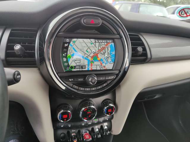 MINI Cooper D Cabrio Selt. Ausst., Autom., Head-up Display, Navi, Klima