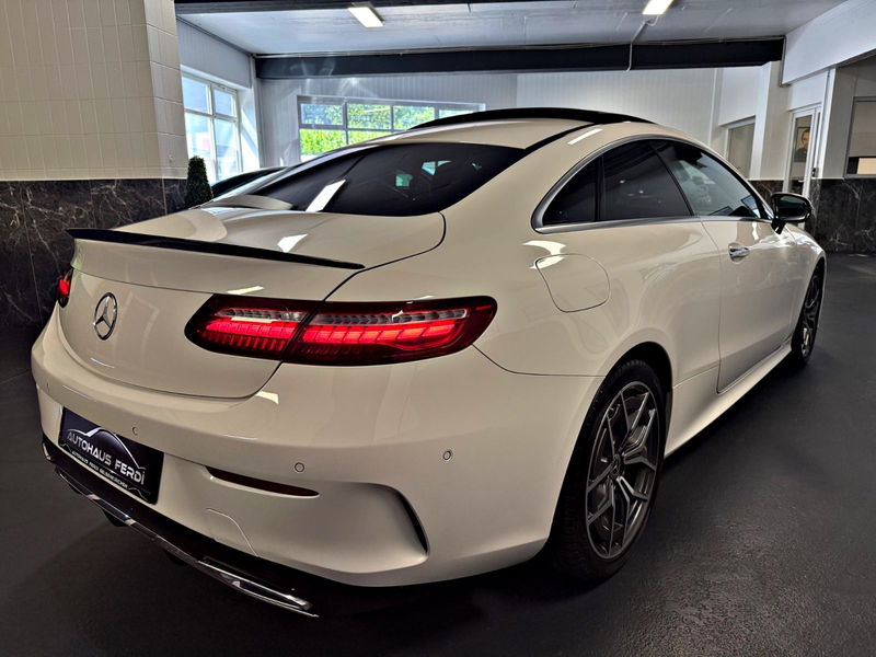Mercedes-Benz E 220 d Coupe AMG Panorama Totwinkel Memory MBUX — photo 13