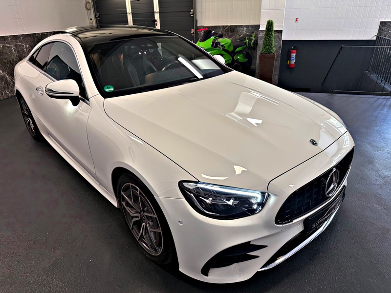 Mercedes-Benz E 220 d Coupe AMG Panorama Totwinkel Memory MBUX — photo 7