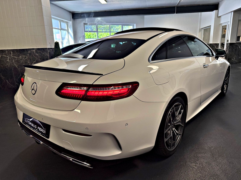 Mercedes-Benz E 220 d Coupe AMG Panorama Totwinkel Memory MBUX — photo 15