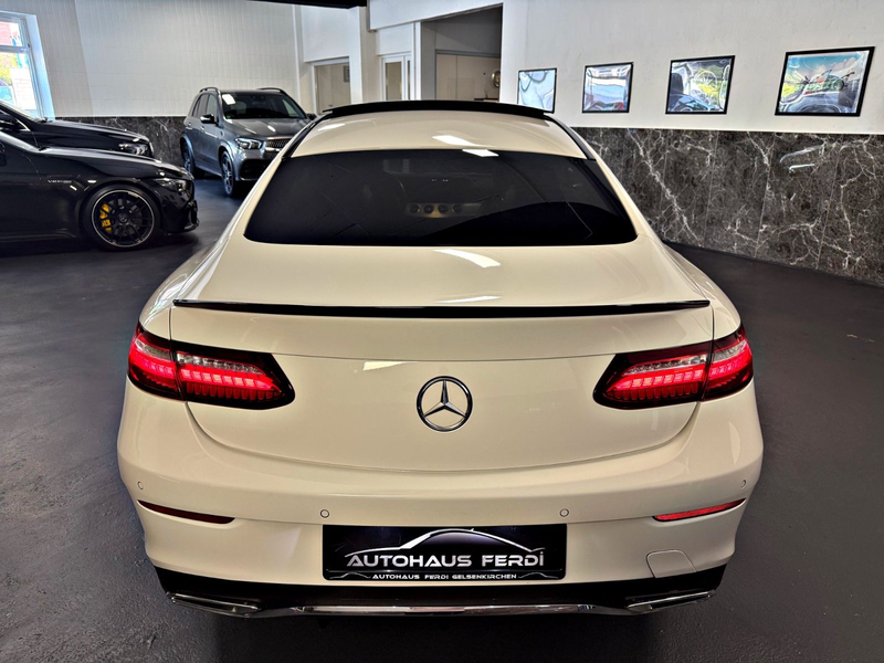 Mercedes-Benz E 220 d Coupe AMG Panorama Totwinkel Memory MBUX — photo 10