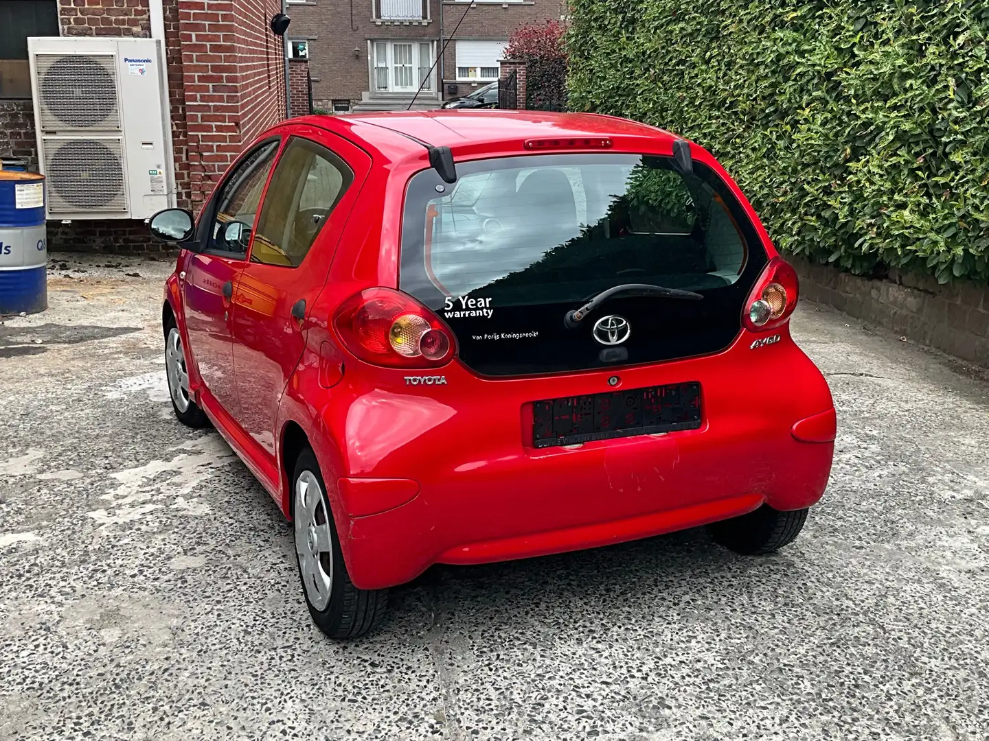 Toyota Aygo Aygo ckIN2U Rouge - 2