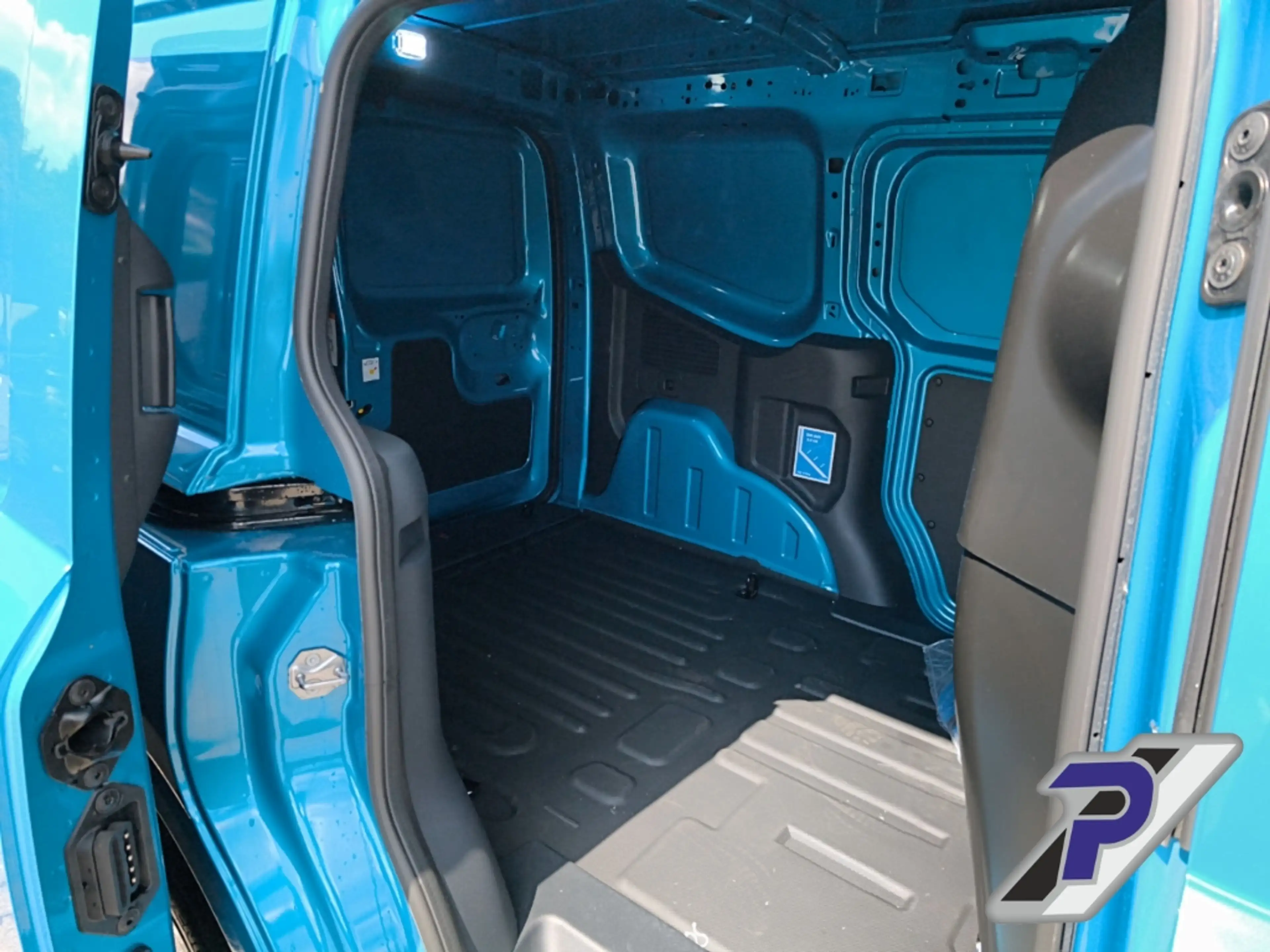 Ford Transit Courier BEV Trend TAGESZULASSUNG+KAMERA+WINTER-PAKET — photo 13