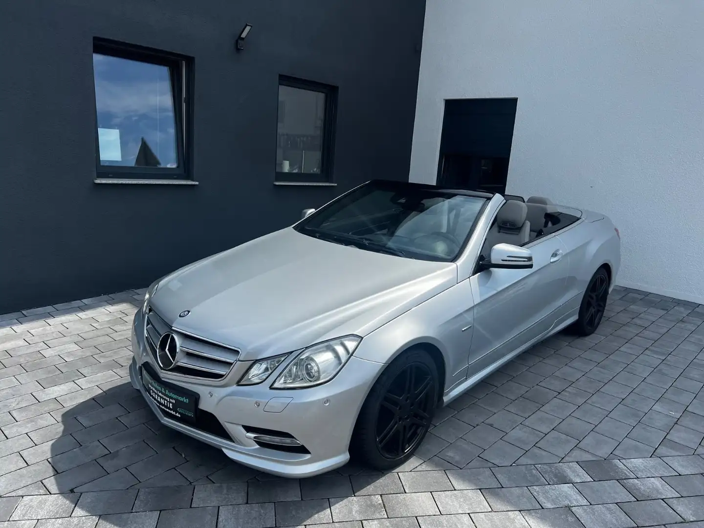 Mercedes-Benz E 350 CDI Cabrio/Avantgarde/AMG-Paket Argent - 1