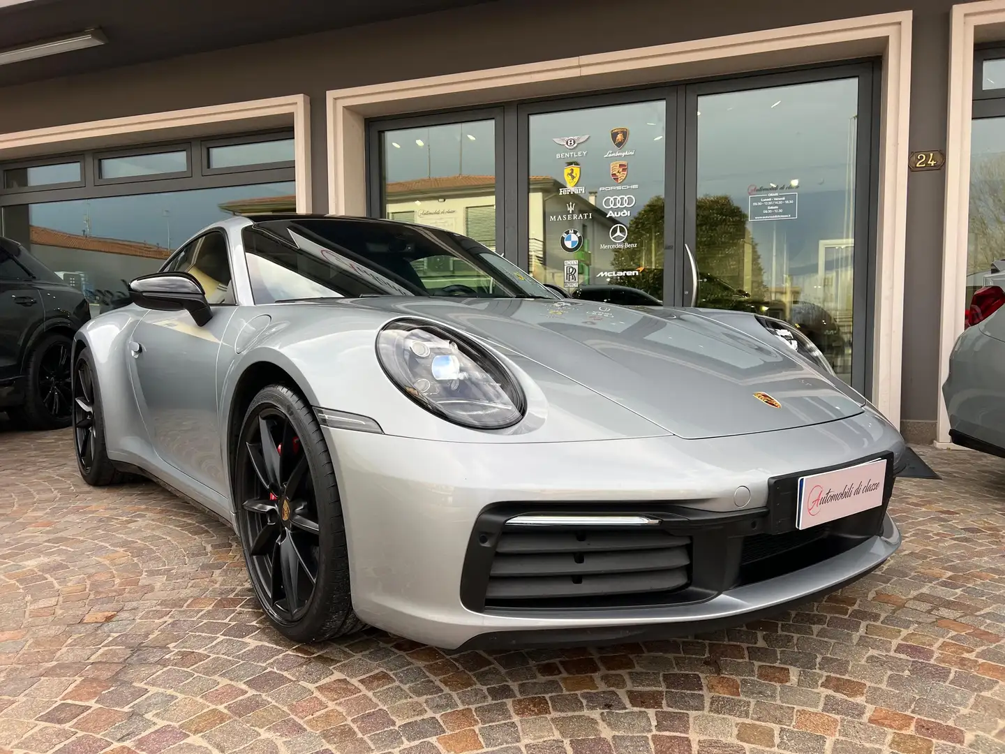 Porsche 992 911 992 Coupe 3.0 Carrera 385 cv PRONTA CONSEGNA Серебристый - 2