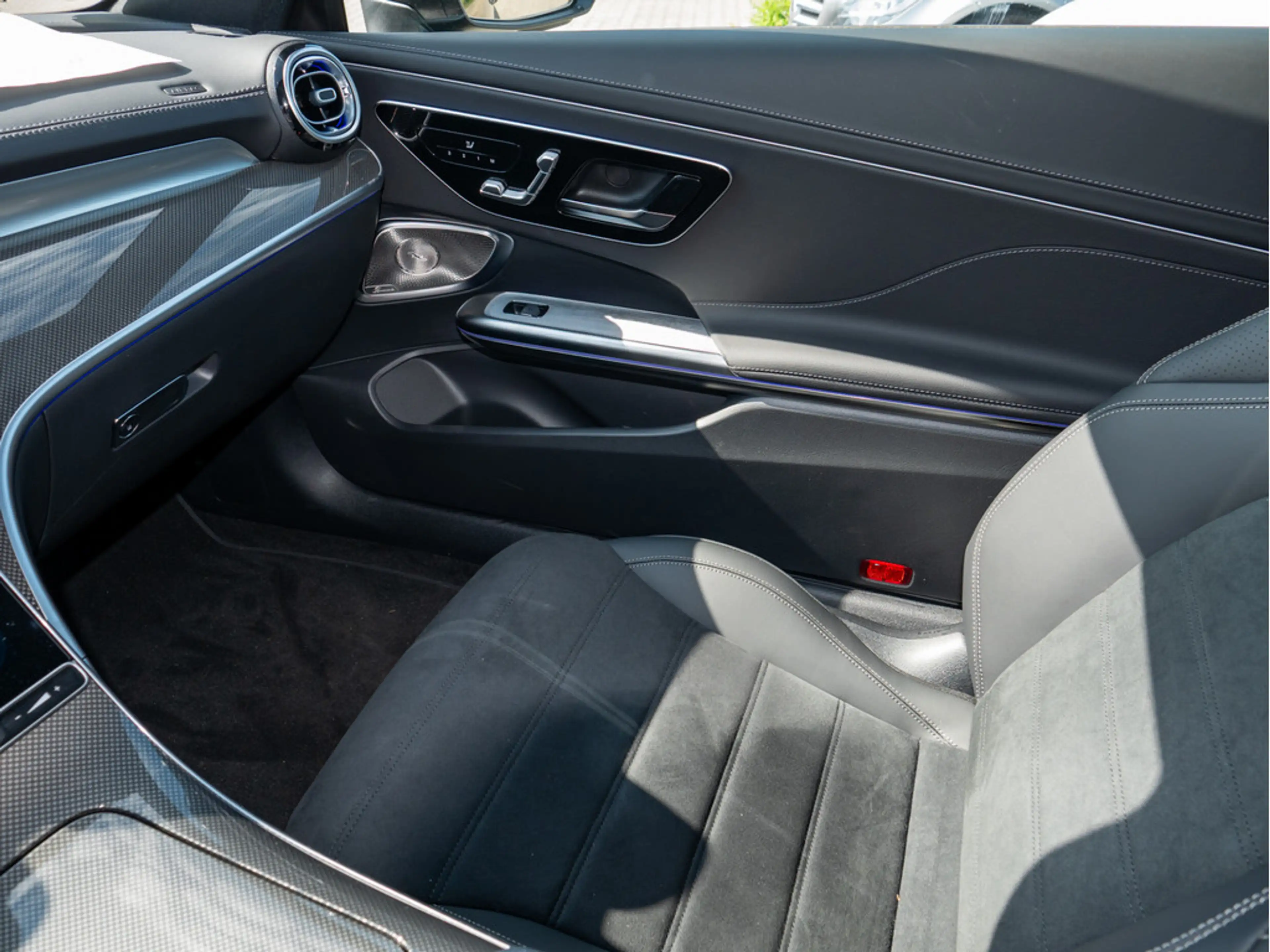 Mercedes-Benz CLE 220 d Coupé NIGHT PANO LED 360° NAVI SHZ — photo 15