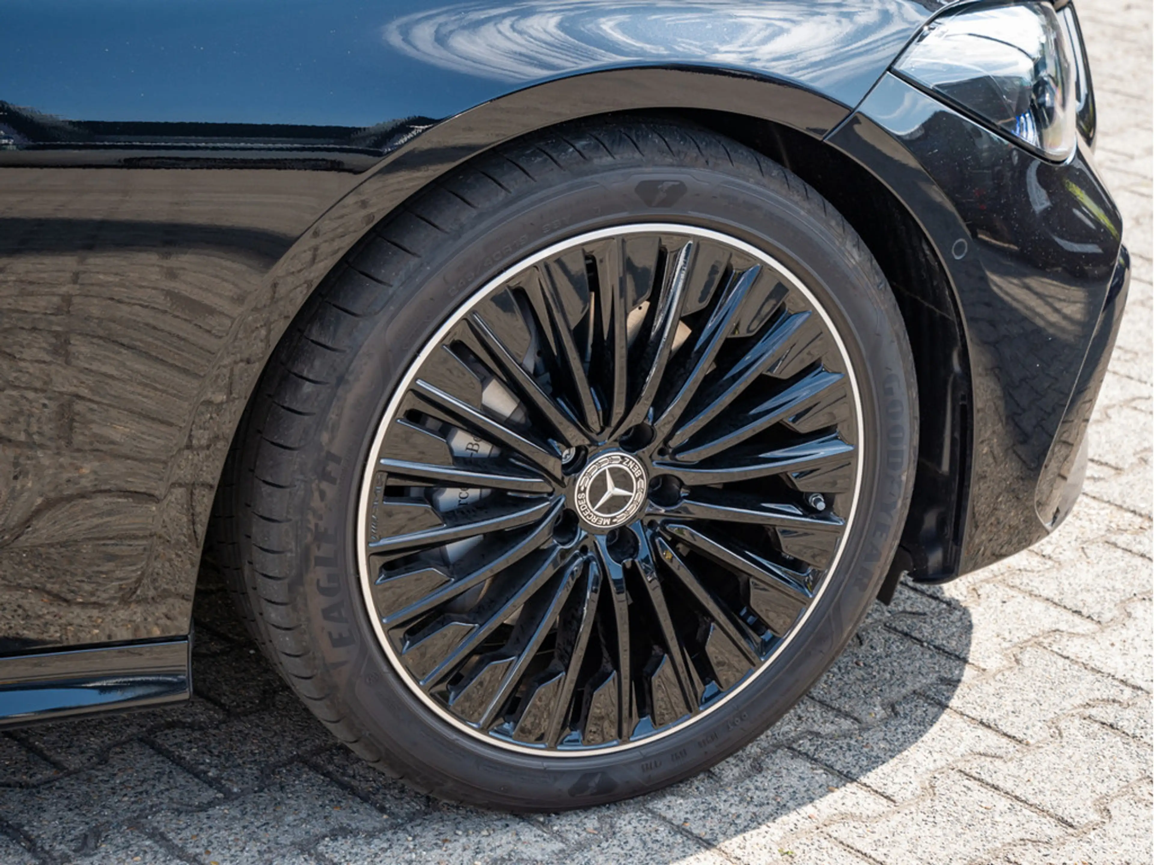 Mercedes-Benz CLE 220 d Coupé NIGHT PANO LED 360° NAVI SHZ — photo 8