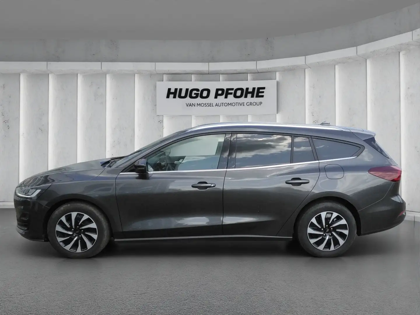 Ford Focus Titanium Turnier 1.0 Mild-Hybrid Grau - 2