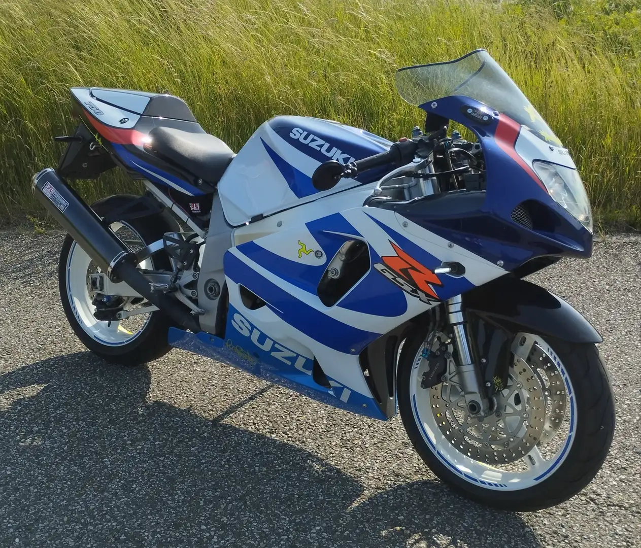 Suzuki GSX-R 750 TÜV neu Niebieski - 2