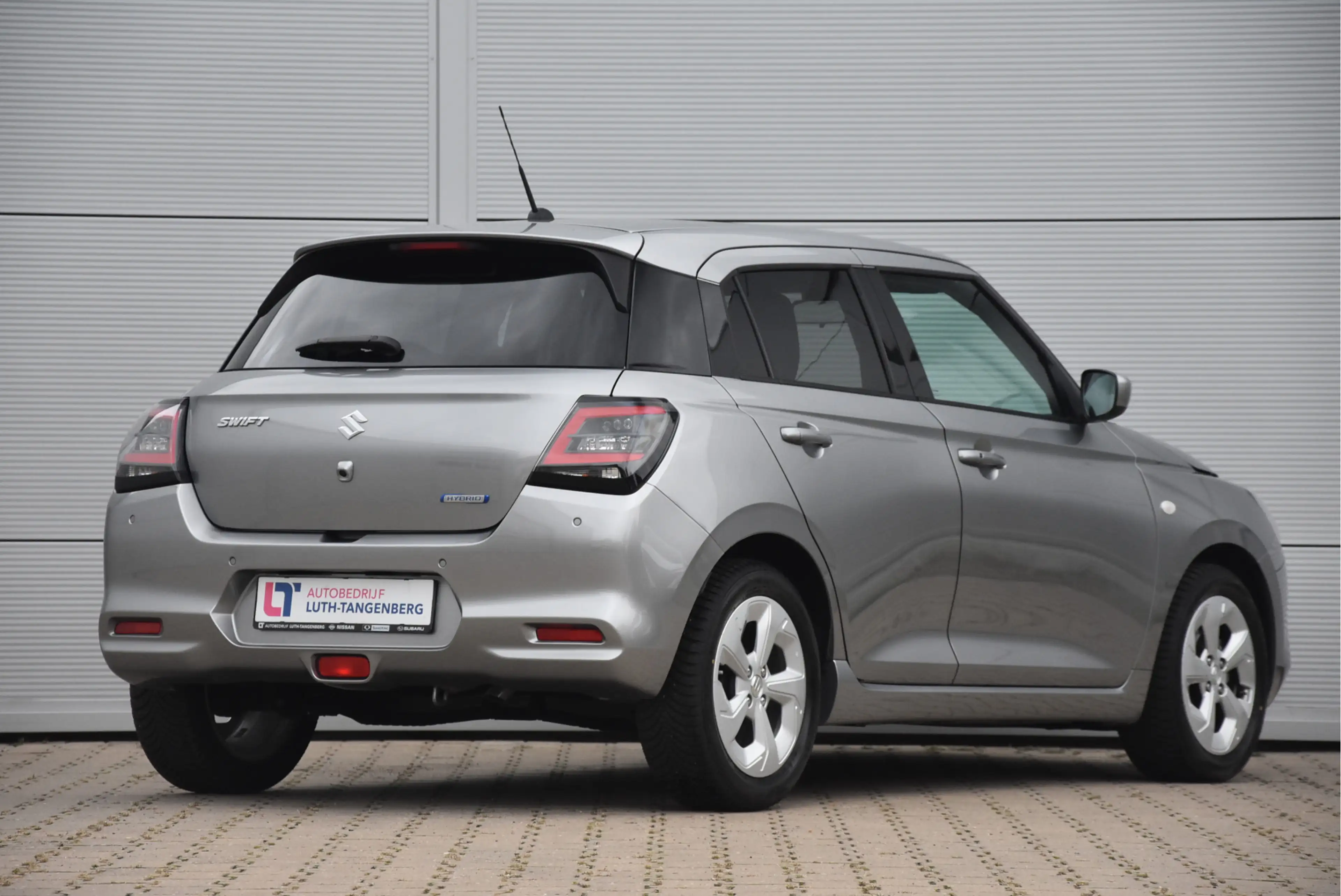 Suzuki Swift 1.2 Select Smart Hybrid — photo 2