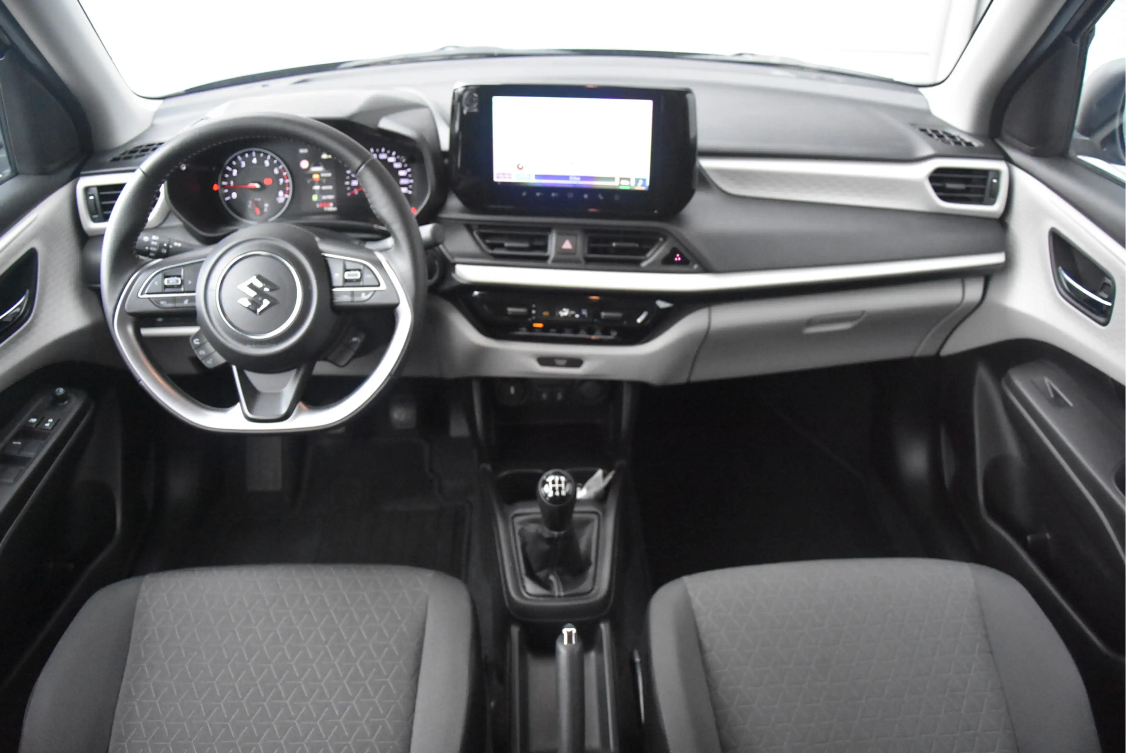 Suzuki Swift 1.2 Select Smart Hybrid — photo 3