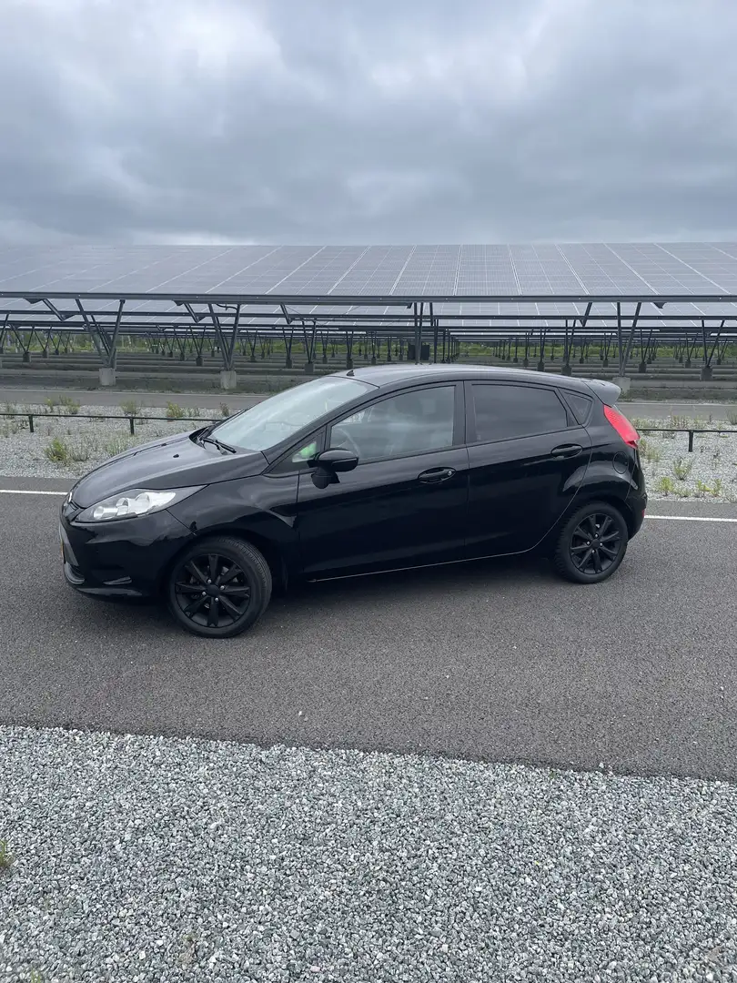 Ford Fiesta 1.25 Trend Zwart - 1