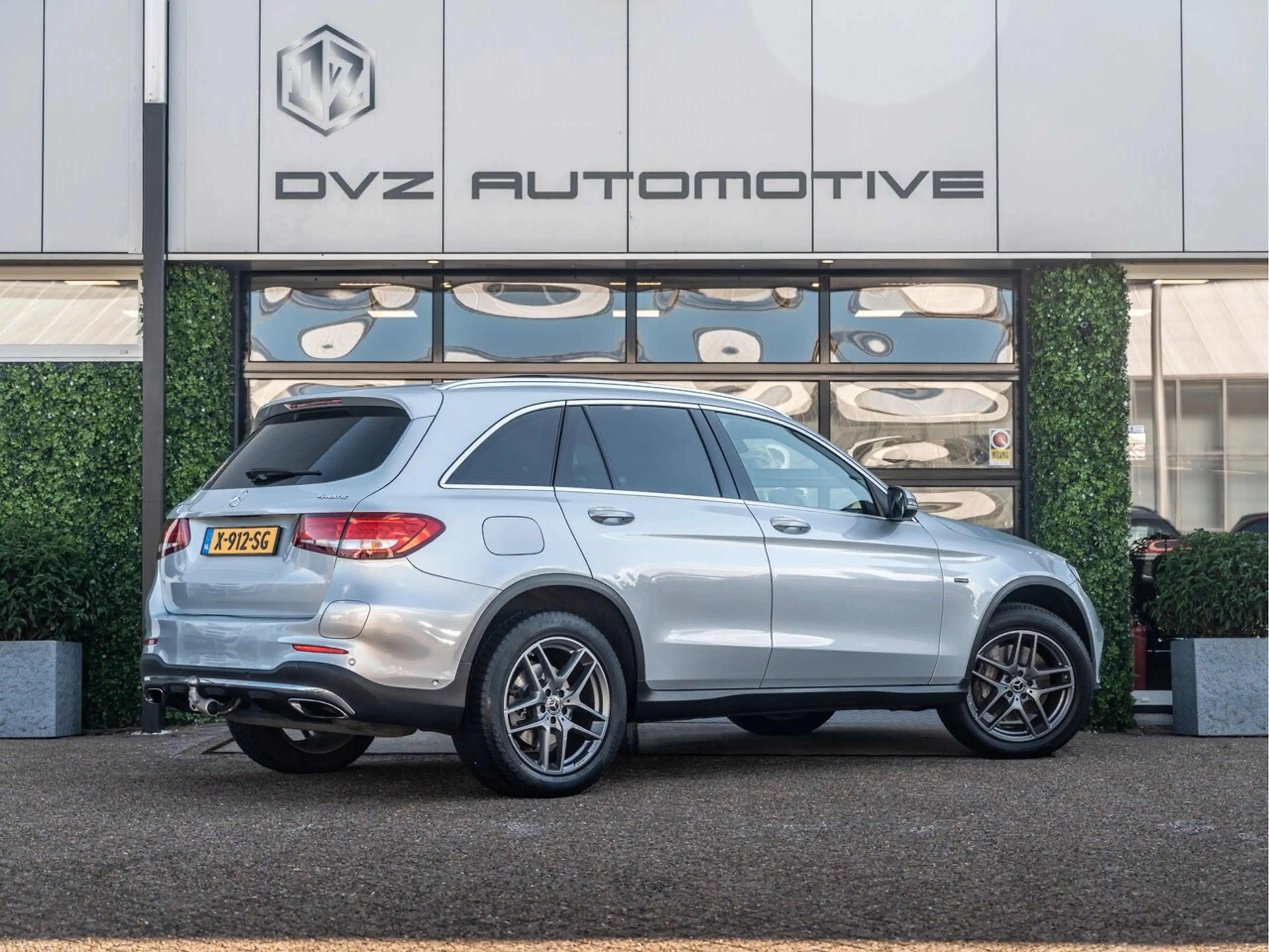 Mercedes-Benz GLC 350 350e 4MATIC Premium Plus — photo 5