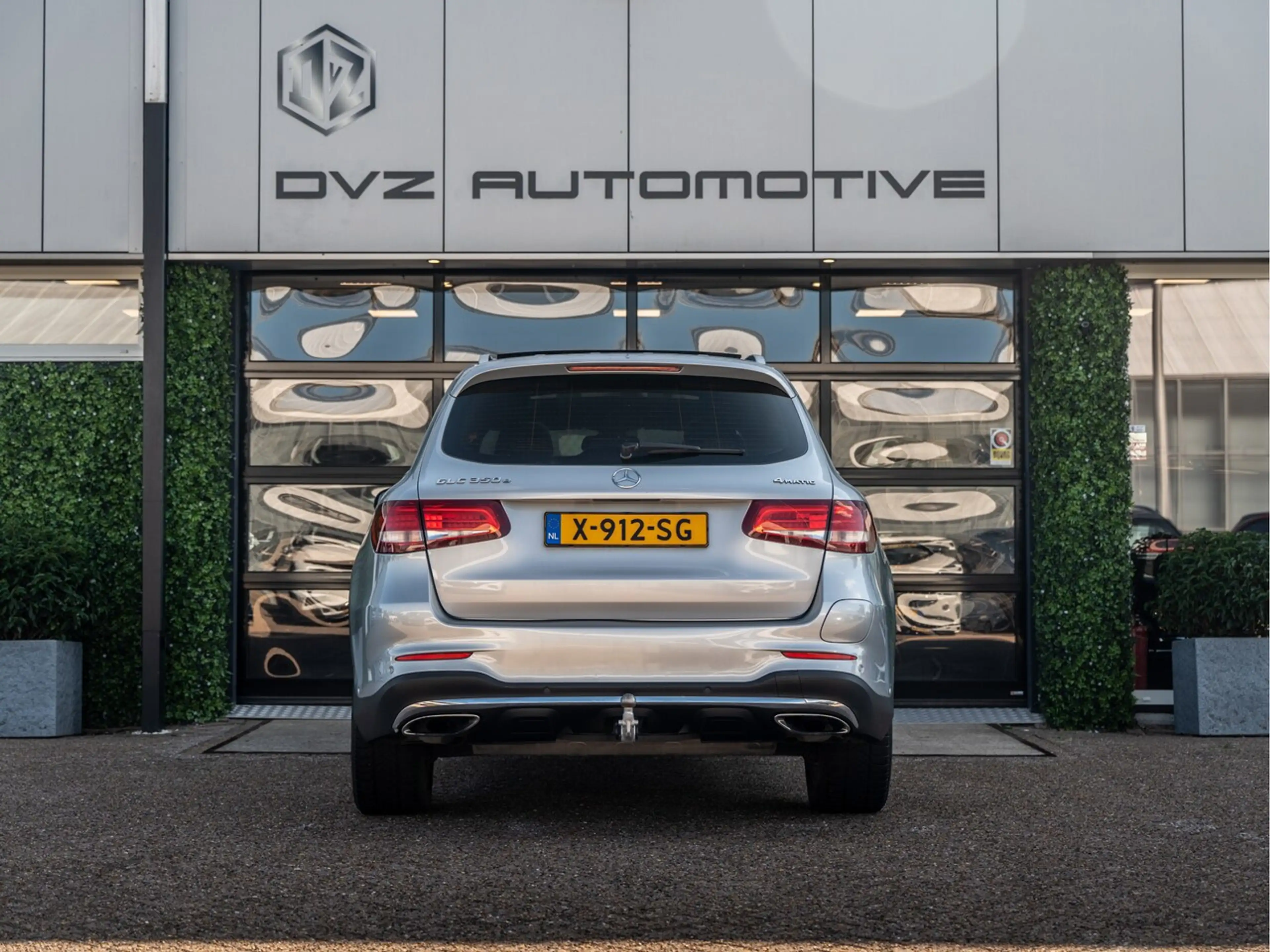 Mercedes-Benz GLC 350 350e 4MATIC Premium Plus — photo 8