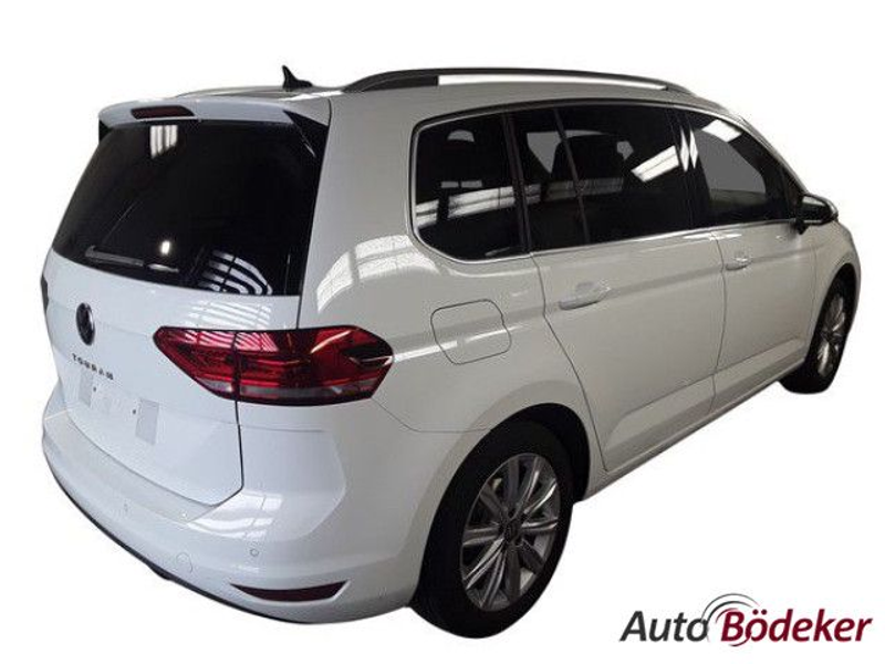 Volkswagen Touran 1.5 TSI DSG Highline Garantie b. 3.12.30 / — photo 2