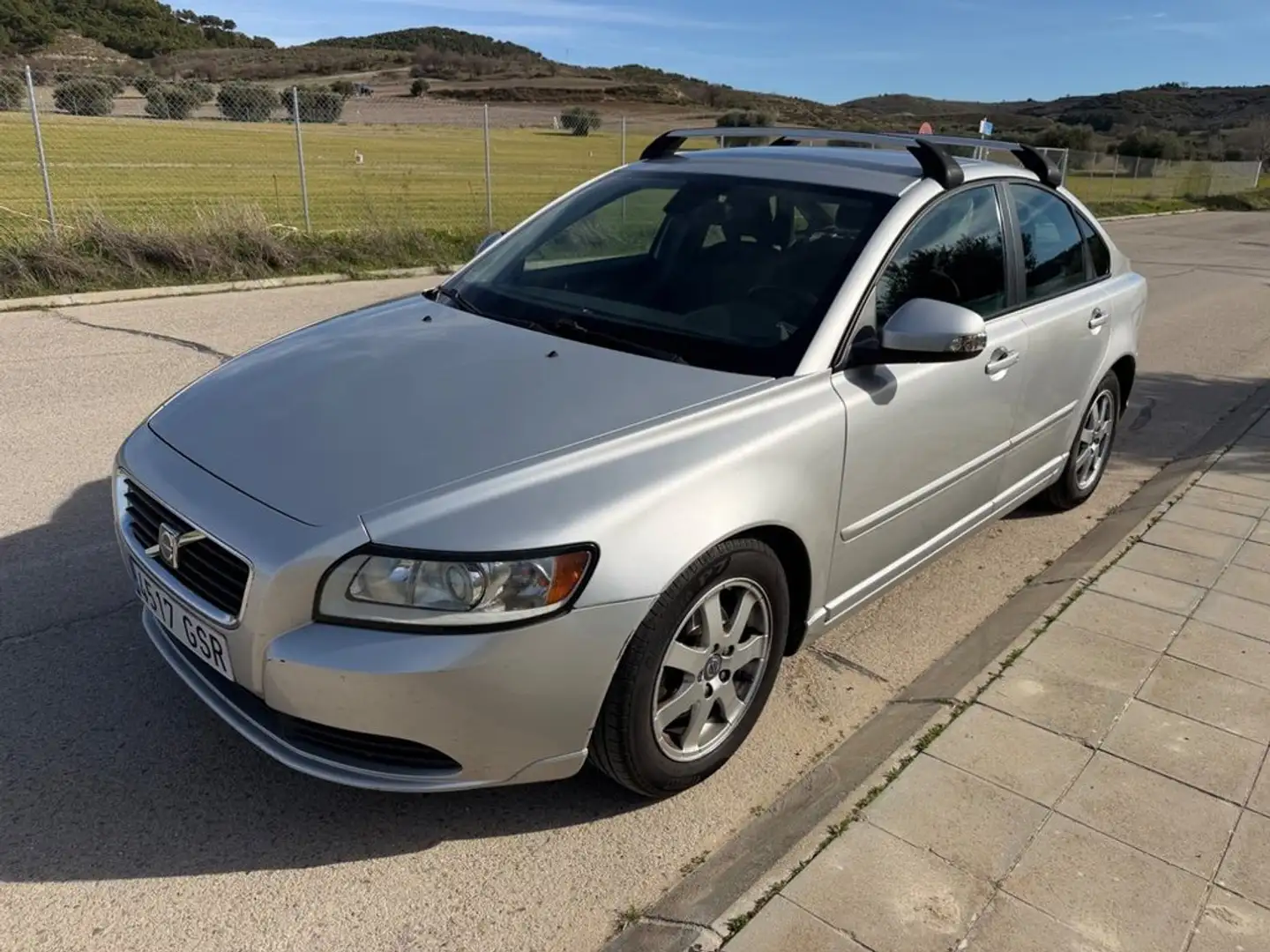 Volvo S40 1.6D DRIVe Momentum Gris - 1