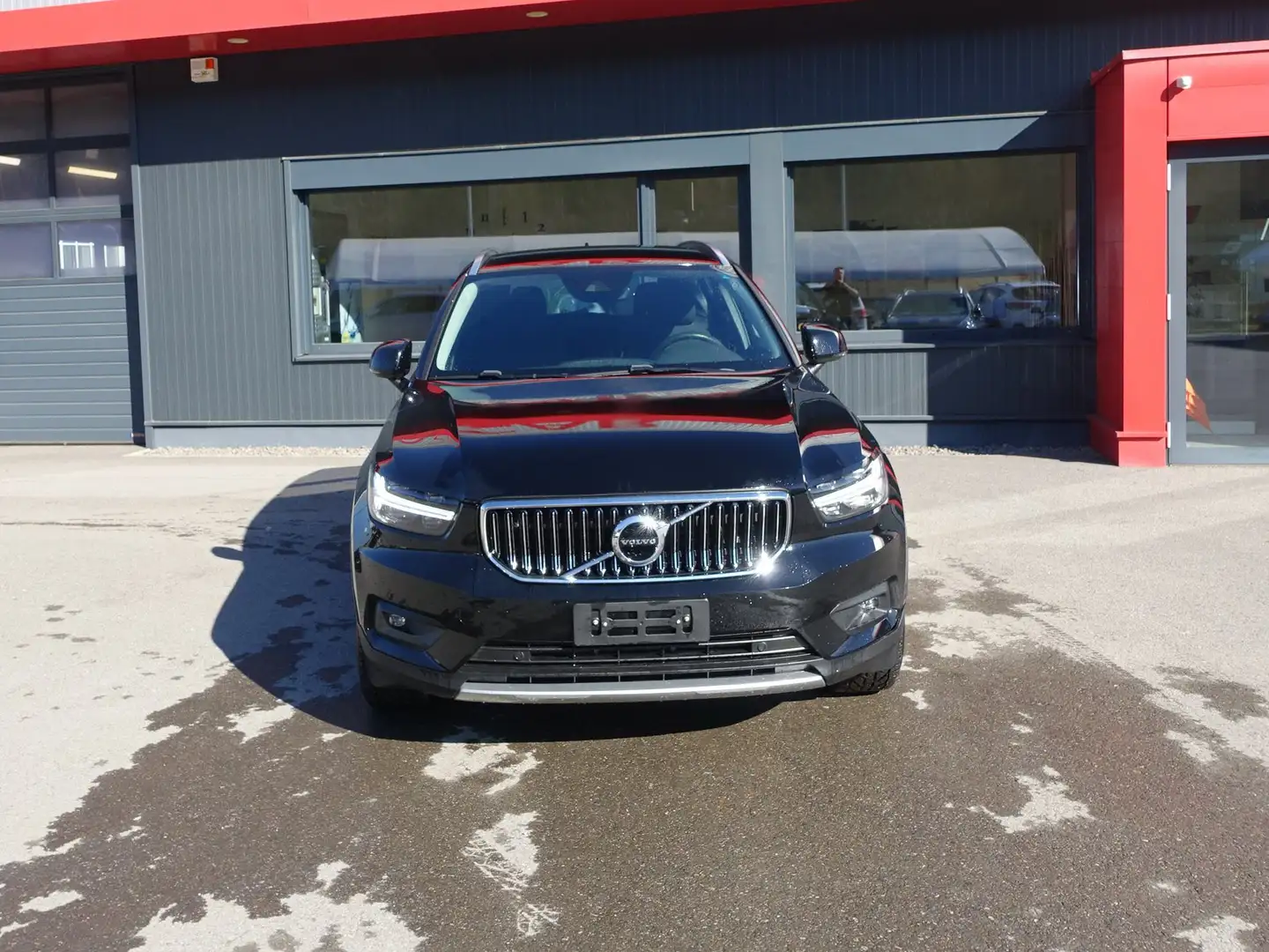 Volvo XC40 Inscription Expression Recharge Plug-In Hybrid 2WD Schwarz - 1
